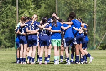 Bild 28 - wBJ Hamburger SV - Hertha BSC : Ergebnis: 5:2